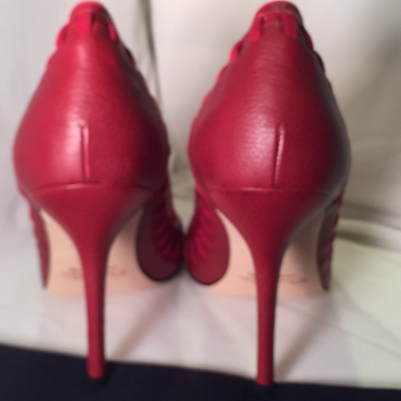 Oscar de la Renta designer heels - Picture 4 of 6